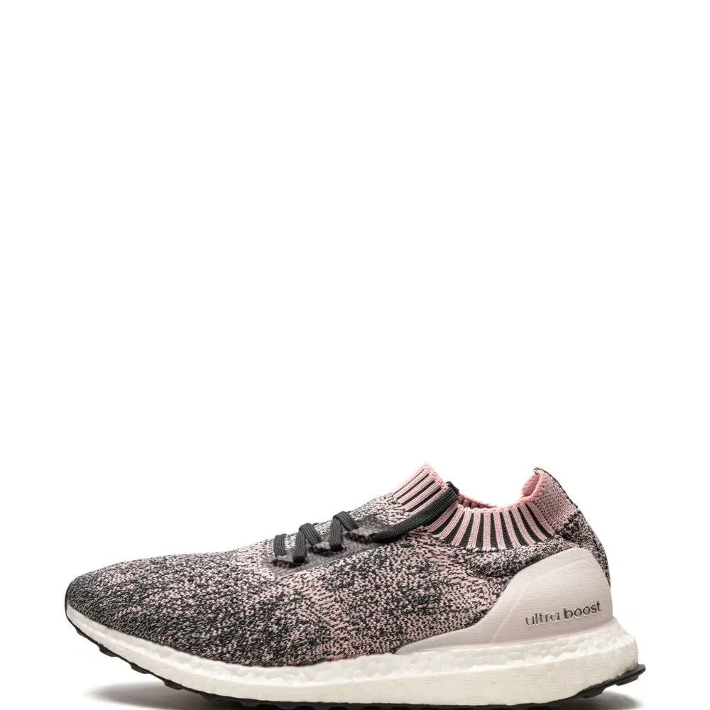 Кроссовки UltraBoost Uncaged Pink Carbon