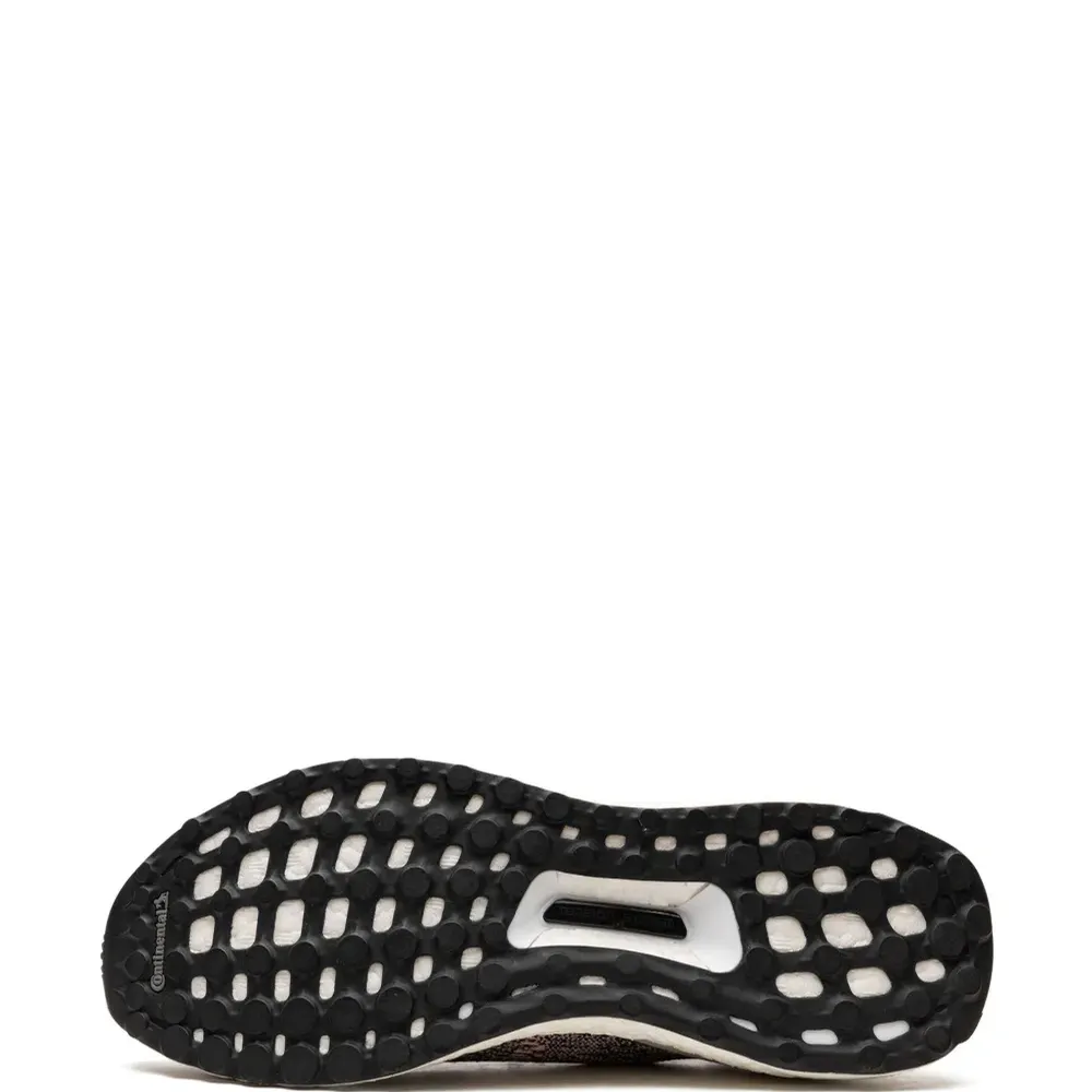 Кроссовки UltraBoost Uncaged Pink Carbon