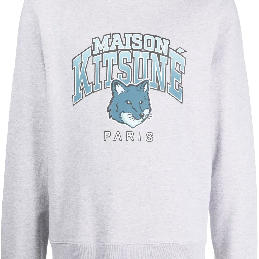 Толстовка с логотипом