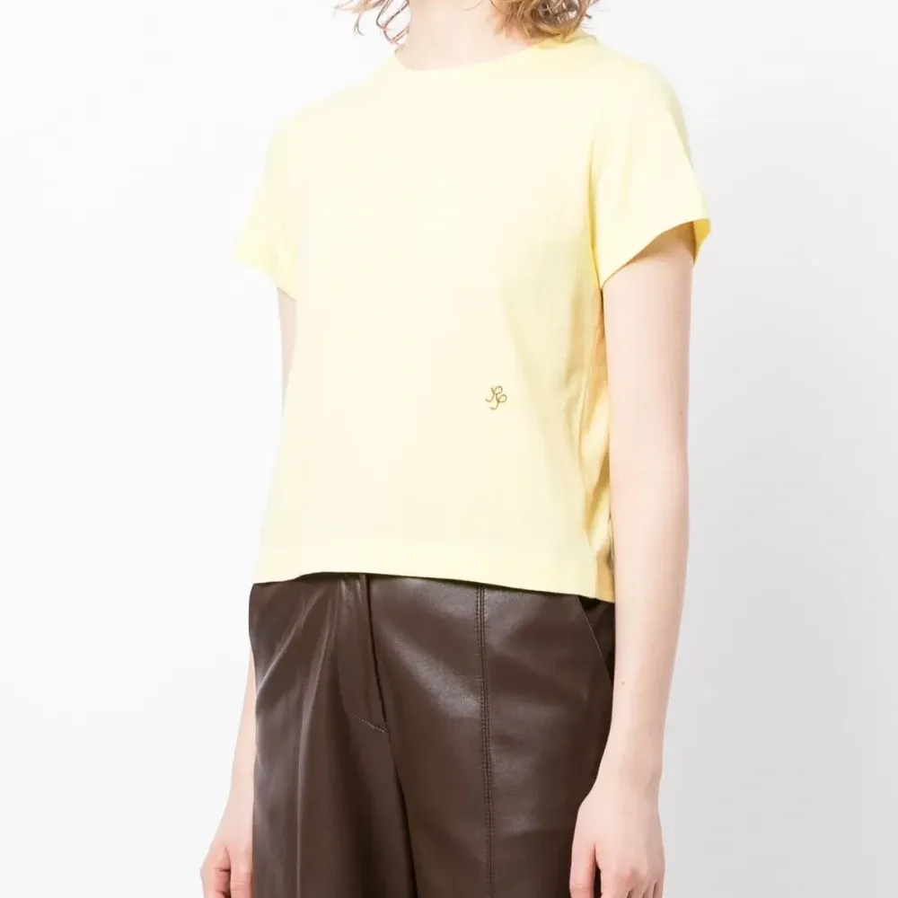 Укороченная футболка