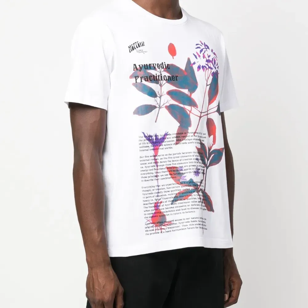 Футболка с графичным принтом