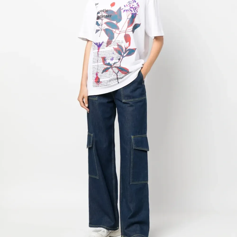 Футболка с графичным принтом