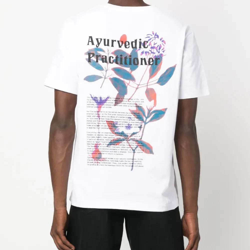 Футболка с графичным принтом