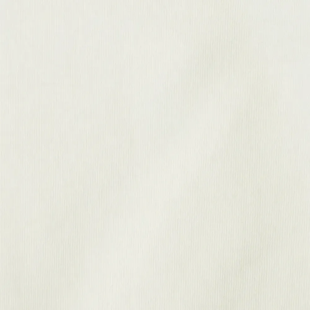 Футболка с вышитым логотипом