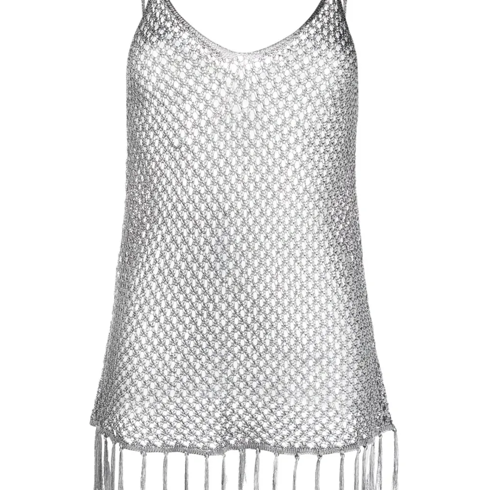 Топ рыхлой вязки с бахромой