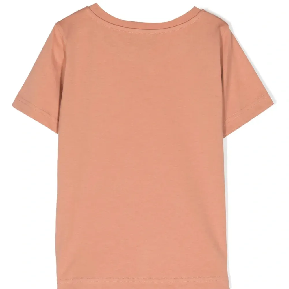 Футболка с фактурным логотипом