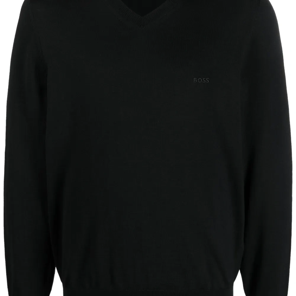 Джемпер с V-образным вырезом и вышитым логотипом