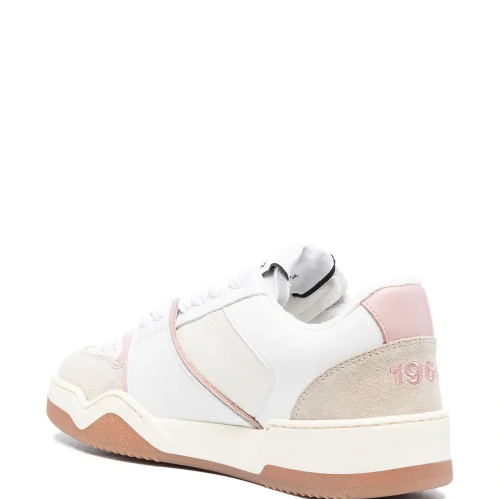 Кроссовки со вставками