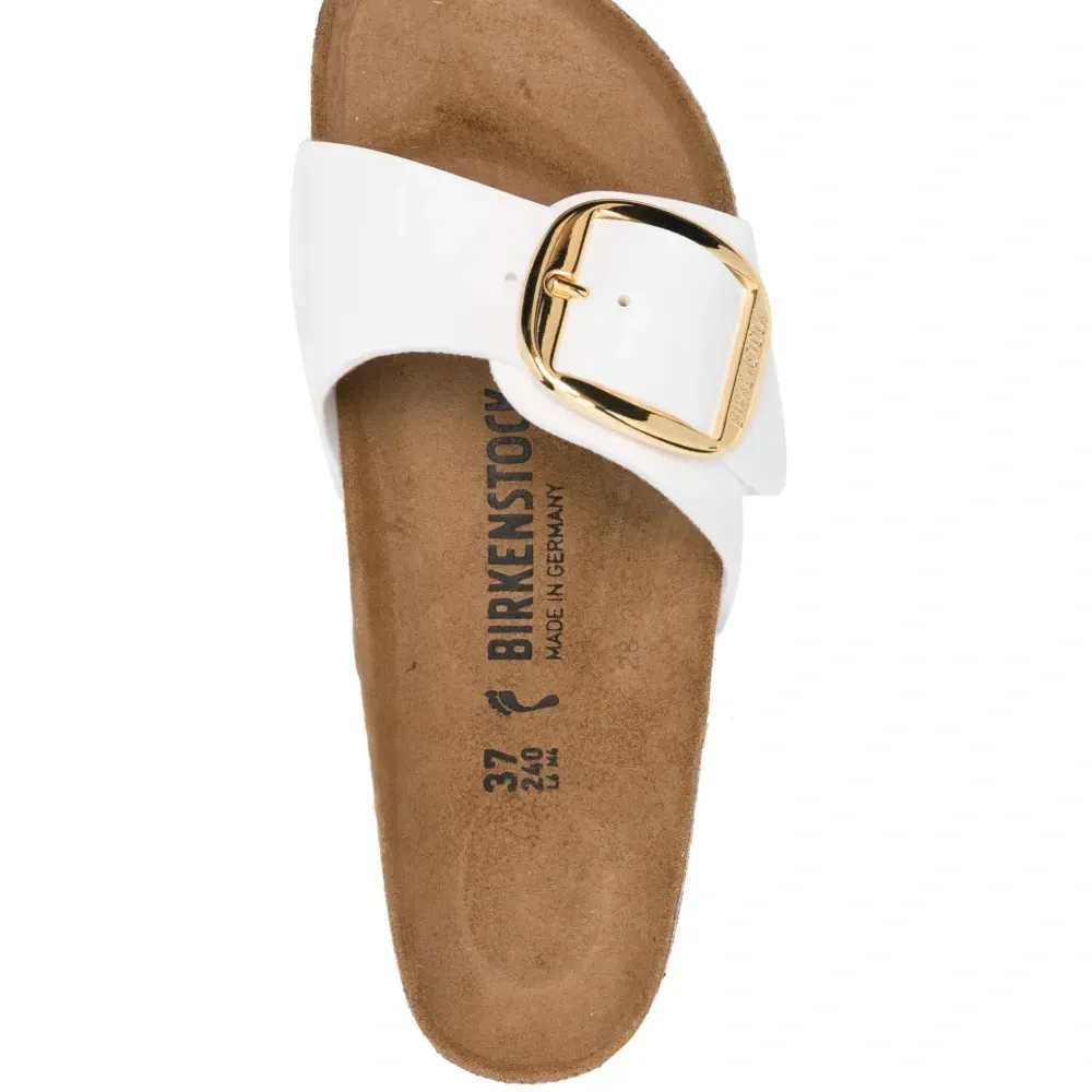 Сандалии Madrid с пряжкой