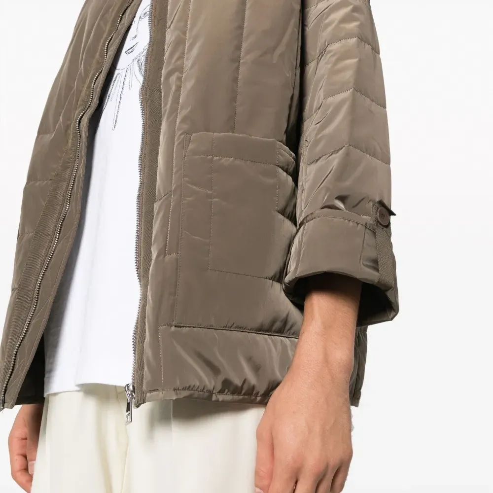 Парка Parisii на молнии Парка Parisii на молнии