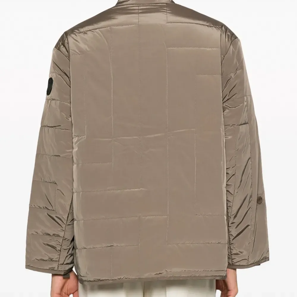 Парка Parisii на молнии Парка Parisii на молнии