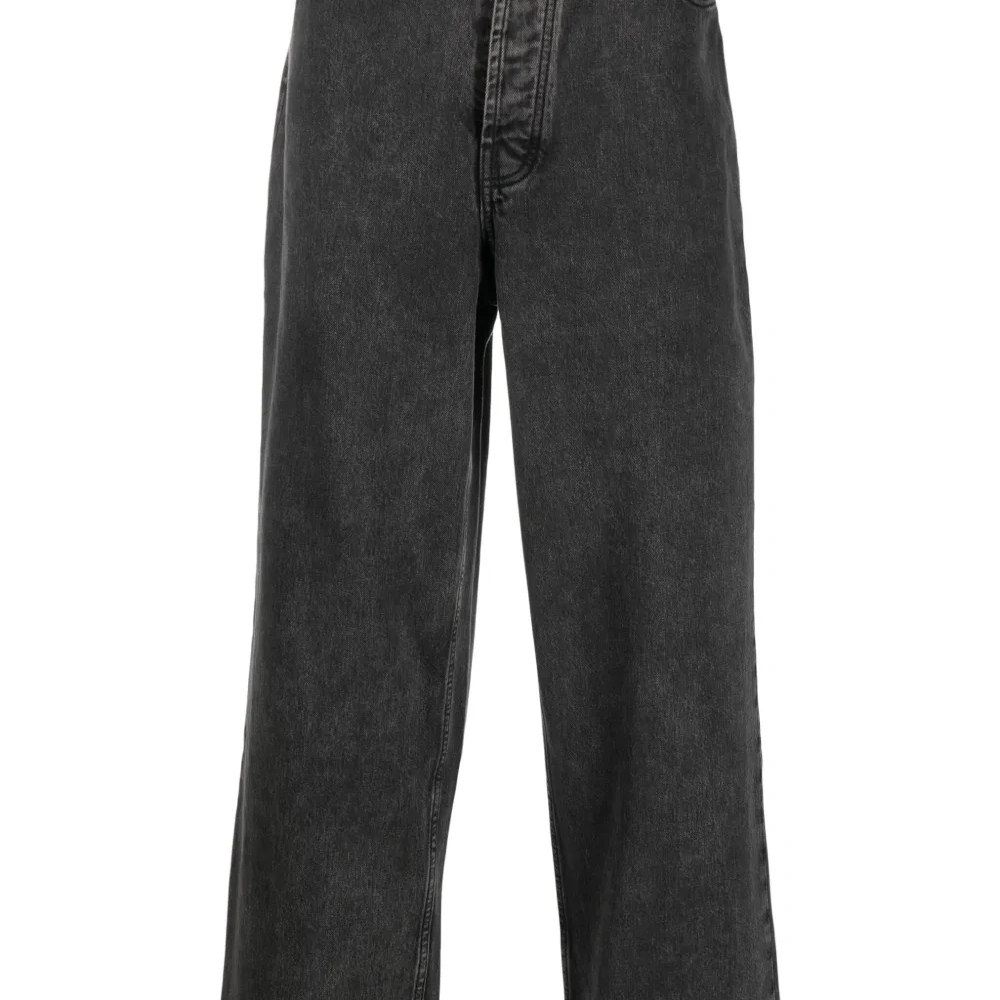 Джинсы District свободного кроя