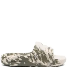 Шлепанцы Adilette с камуфляжным принтом