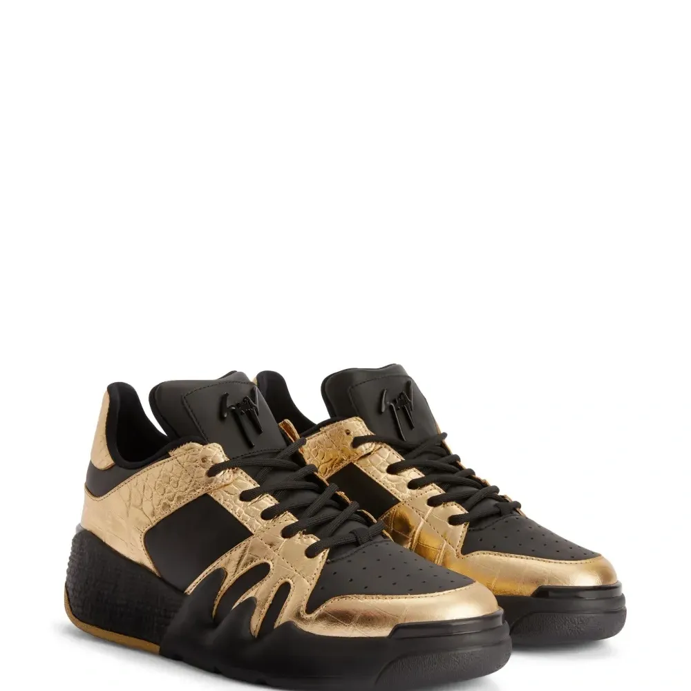 Кроссовки Talon на шнуровке