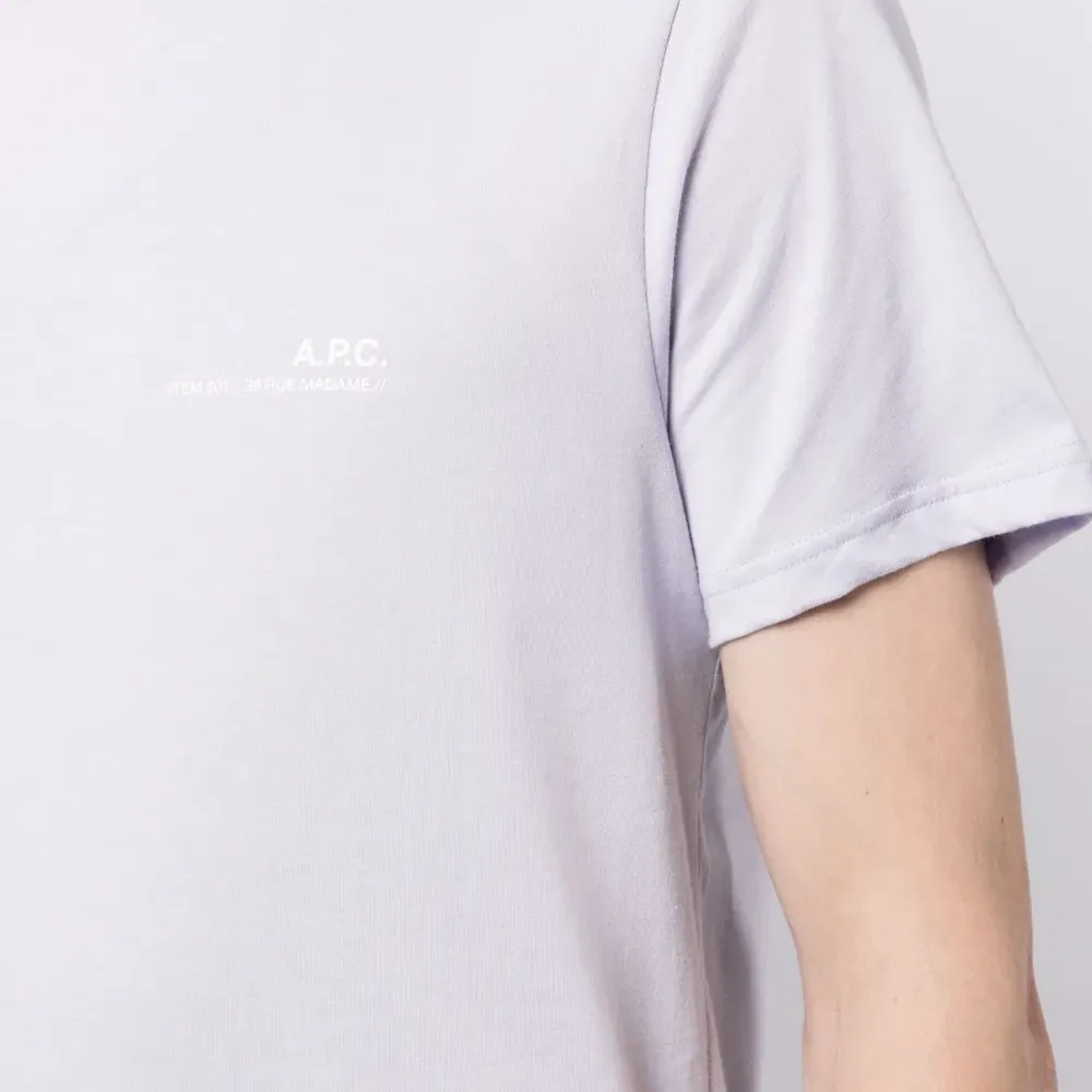 Футболка с логотипом