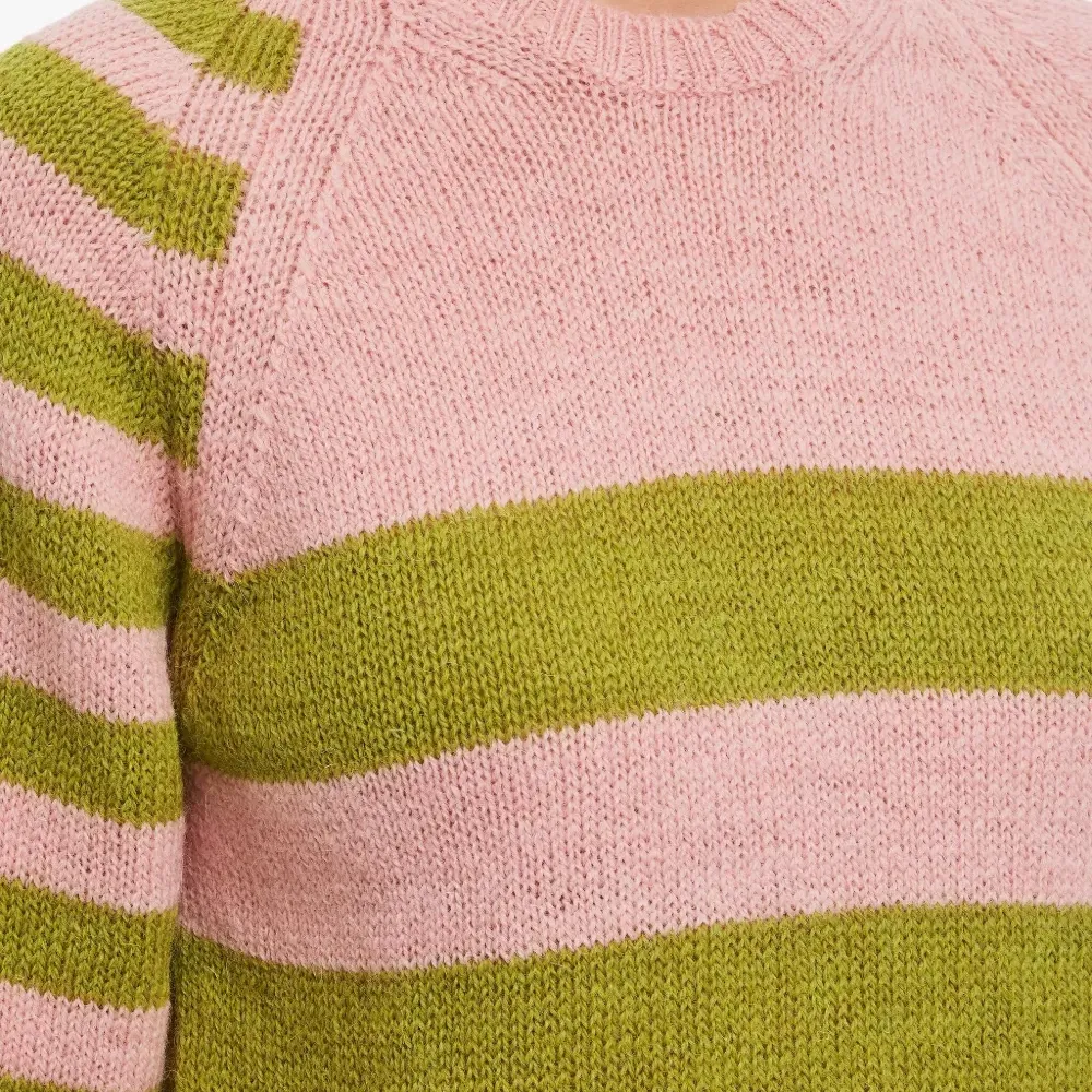 Полосатый свитер с рукавами реглан