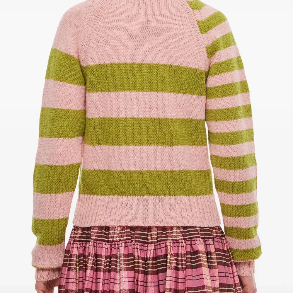 Полосатый свитер с рукавами реглан