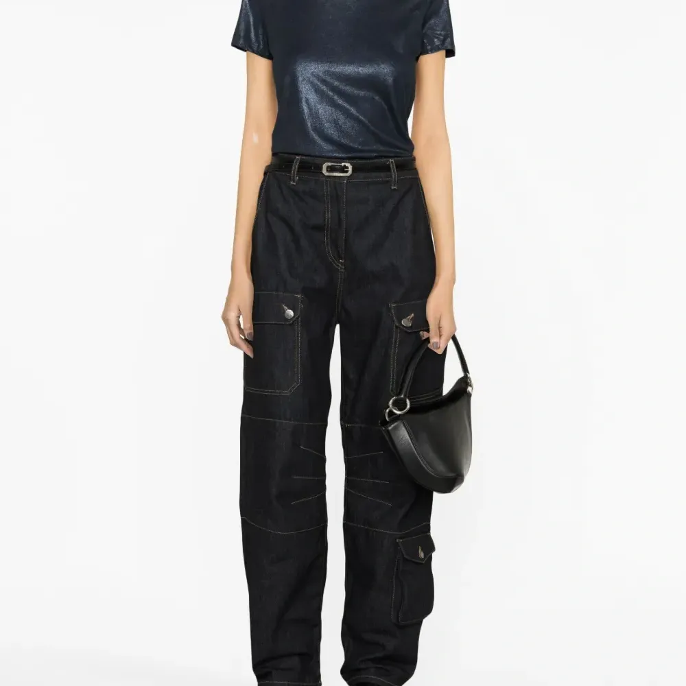 Футболка из ткани ламе Футболка из ткани ламе