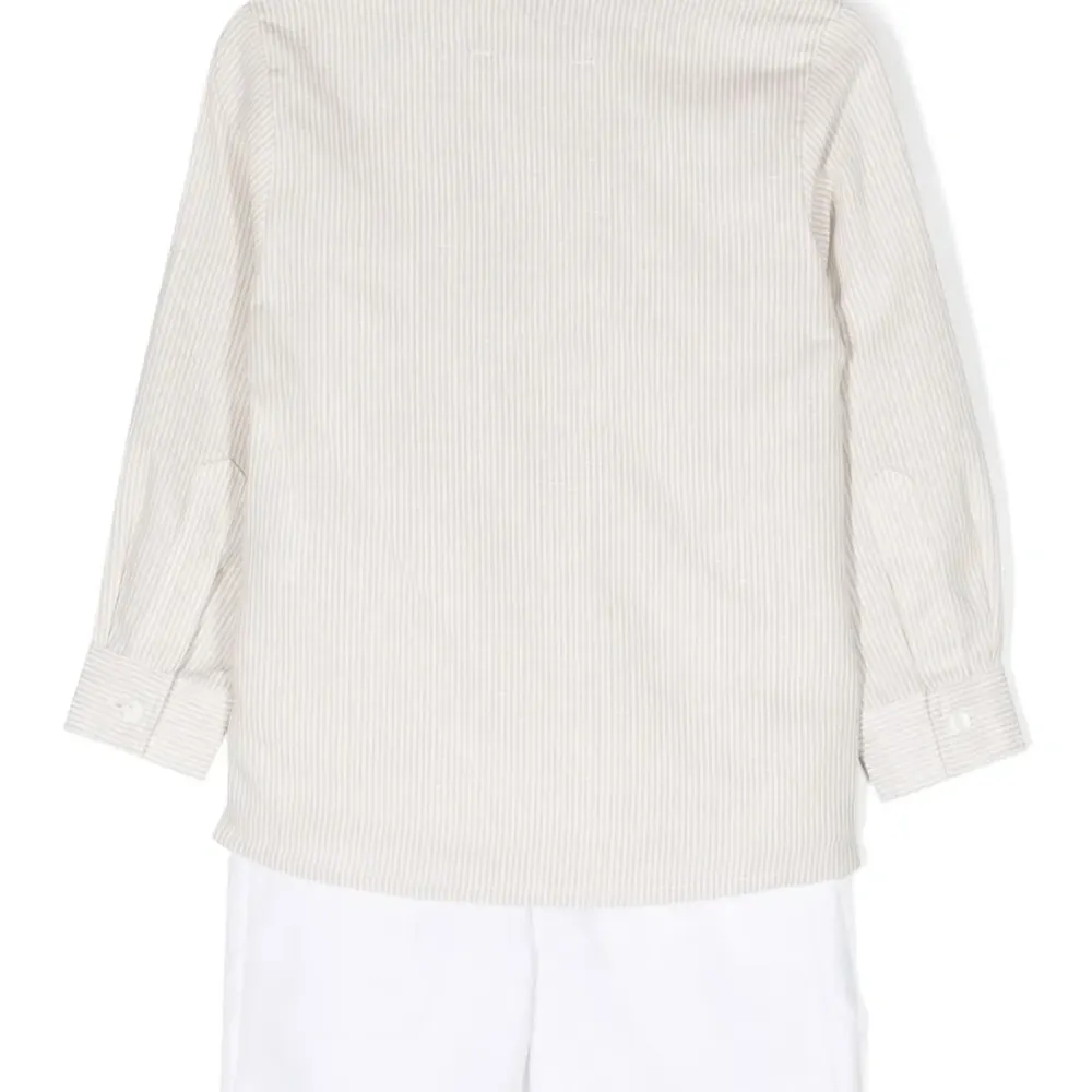 Комплект из рубашки и шортов