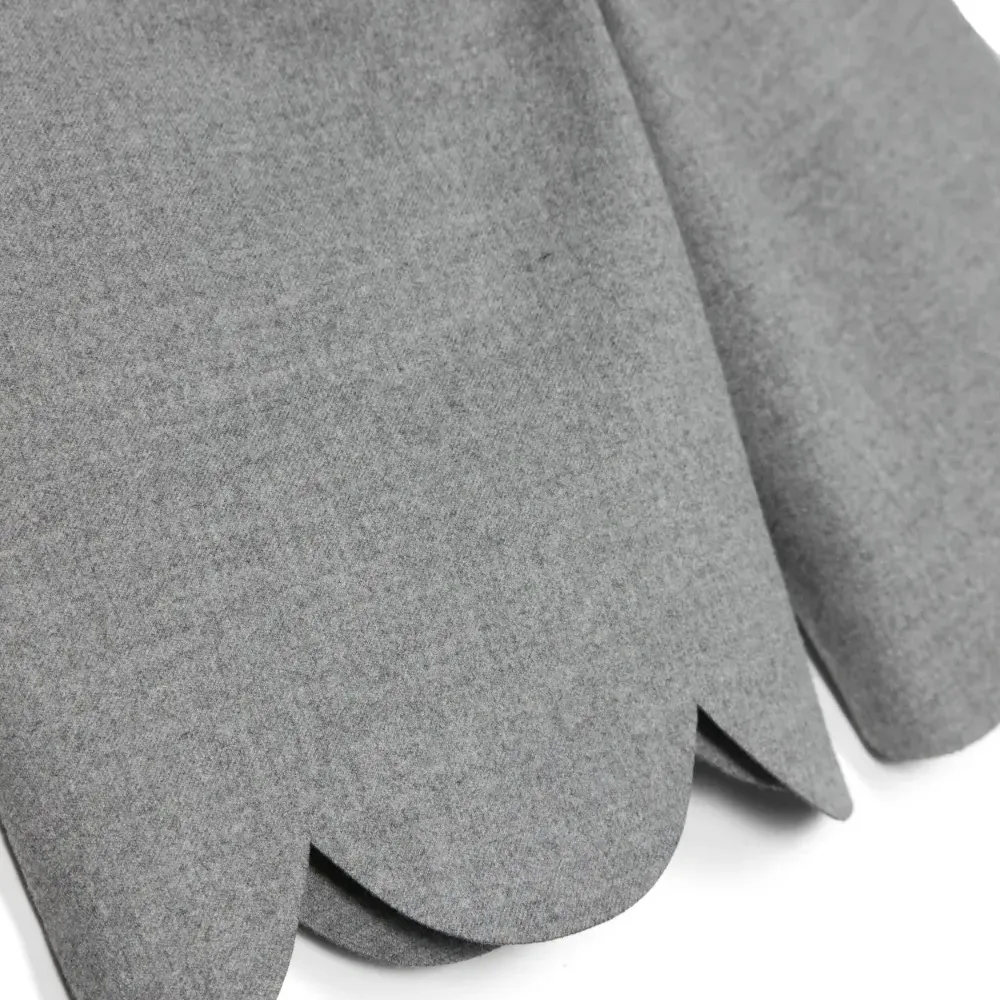 Брюки с фестонами