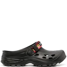 Слиперы Mok Curb из коллаборации с Suicoke Слиперы Mok Curb из коллаборации с Suicoke