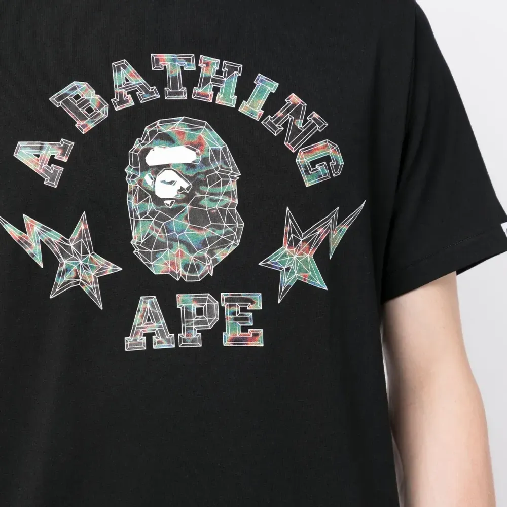 Футболка с логотипом