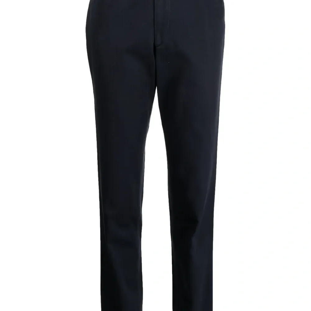 Прямые джинсы средней посадки