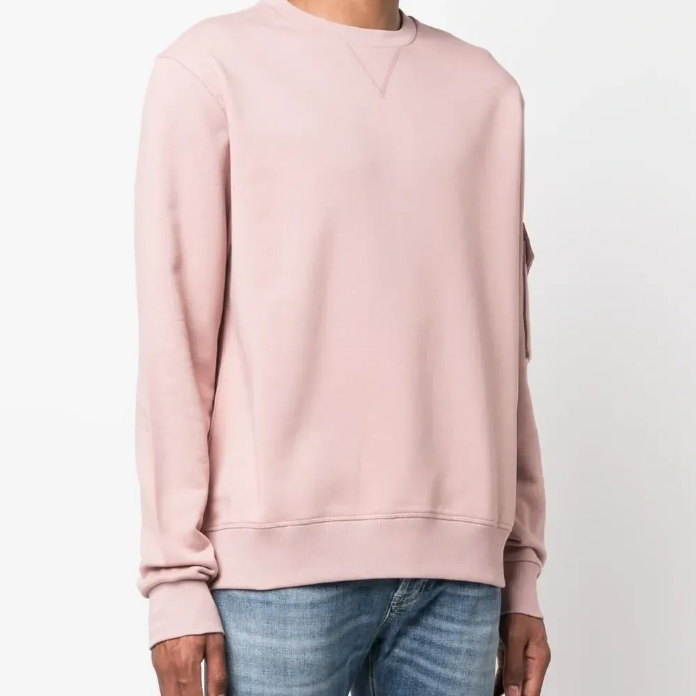 Толстовка с накладным карманом