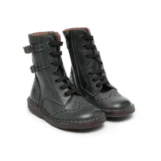 Ботинки на шнуровке
