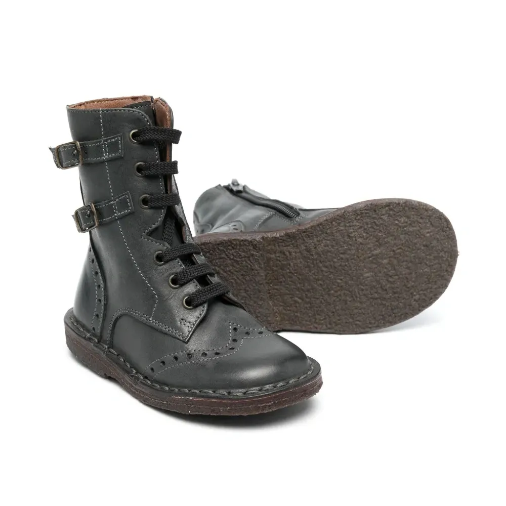 Ботинки на шнуровке