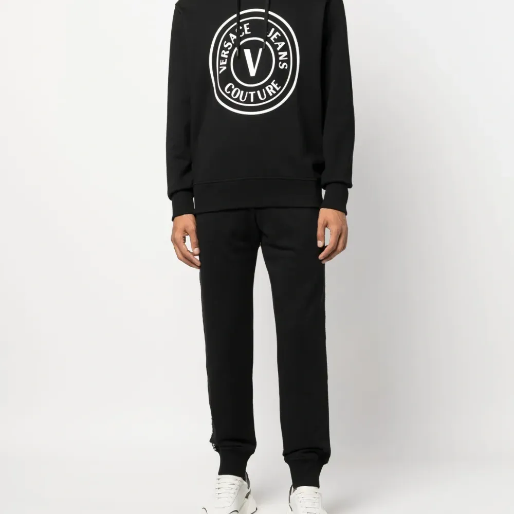 Худи с логотипом