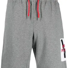 Спортивные шорты с нашивкой-логотипом