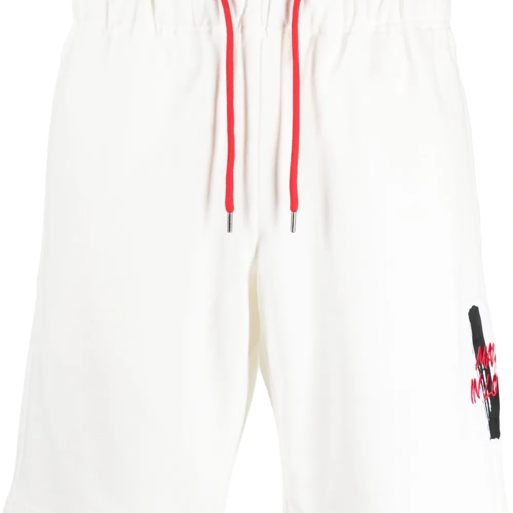 Спортивные шорты с нашивкой-логотипом