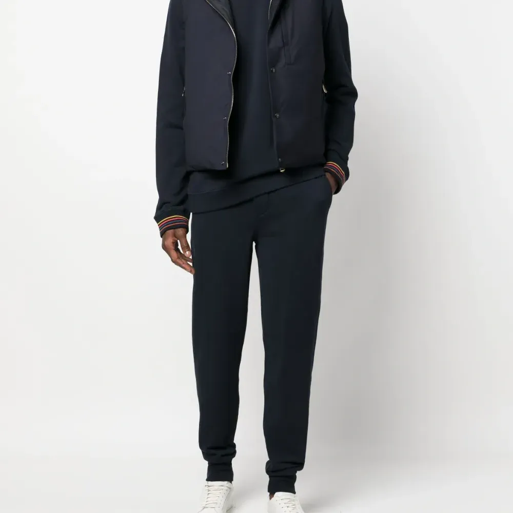 Толстовка с контрастной отделкой