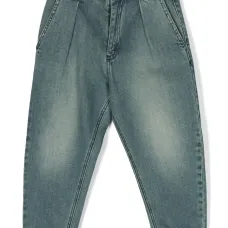 Джинсы с нашивкой-логотипом Джинсы с нашивкой-логотипом