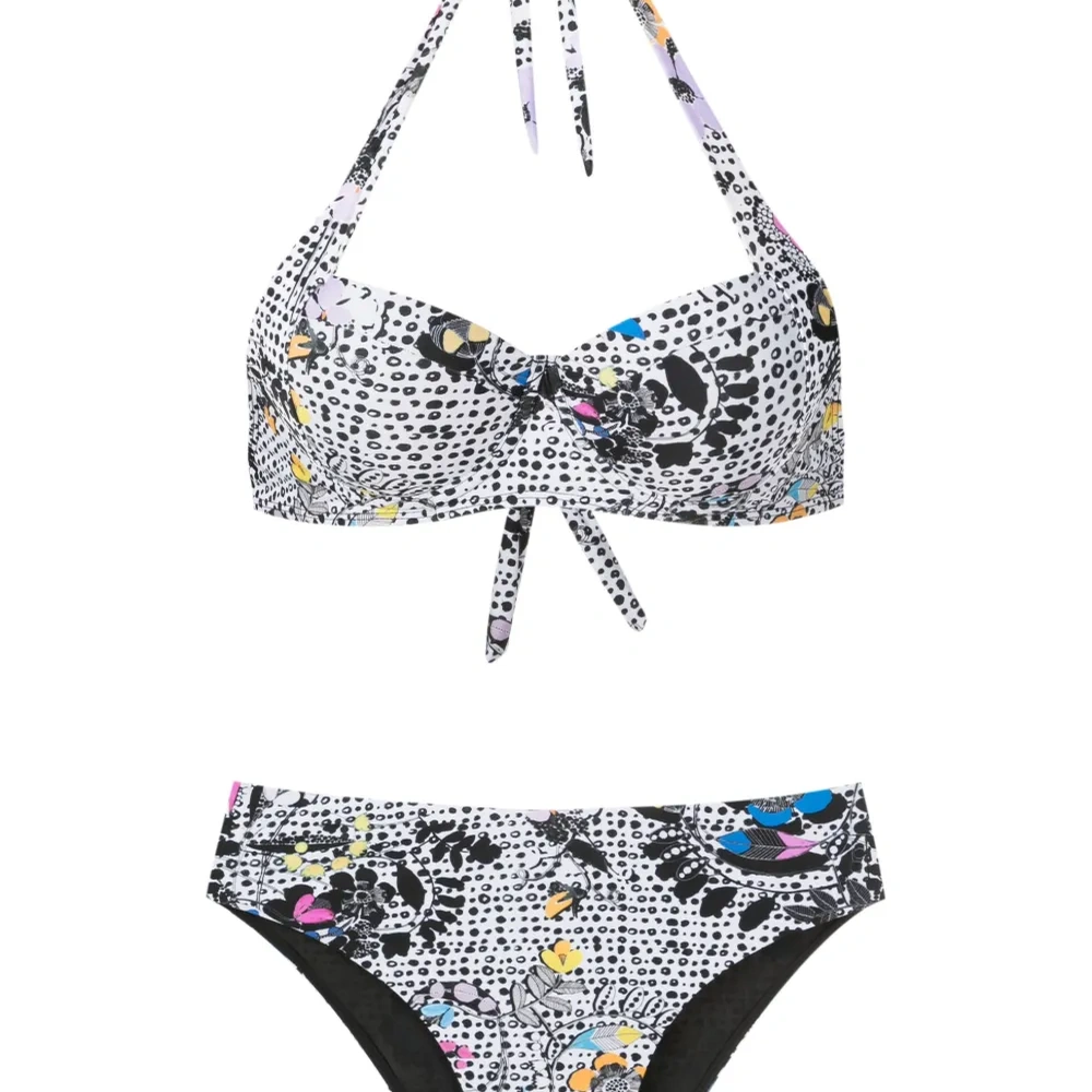 Бикини с вырезом халтер и цветочным принтом