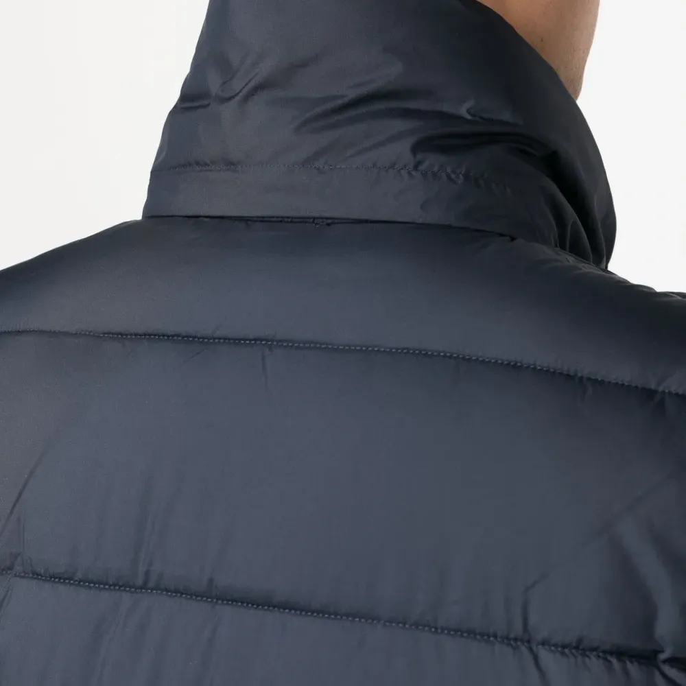 Пуховик на молнии