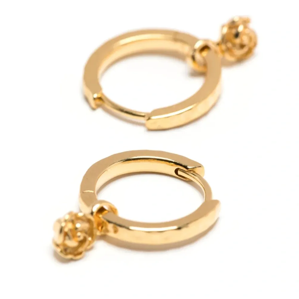 Серьга-хагги Wild Rose