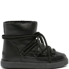 Ботинки на шнуровке