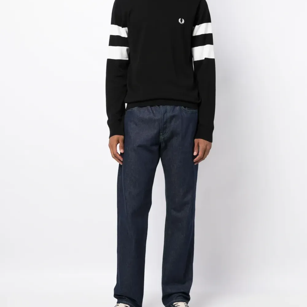 Толстовка с вышивкой Ringer