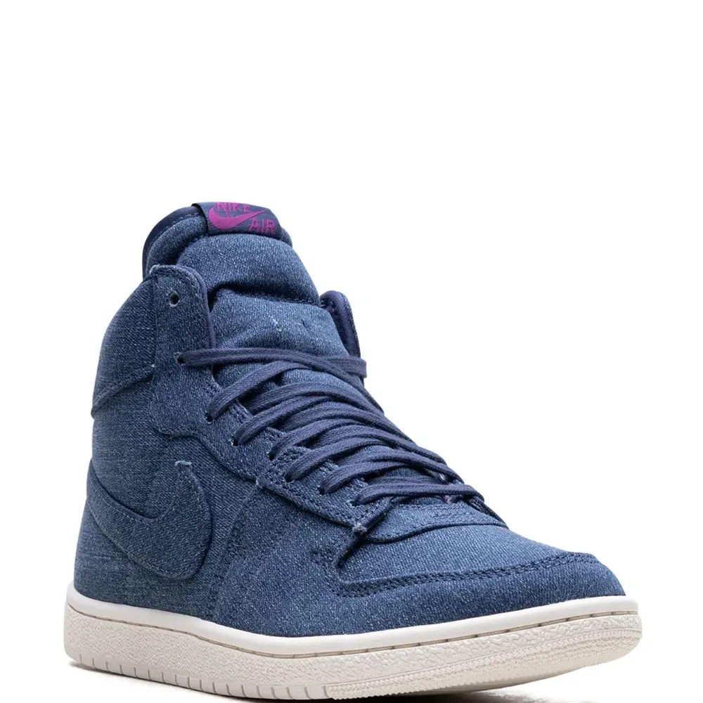 Кроссовки Air Ship Bold Berry