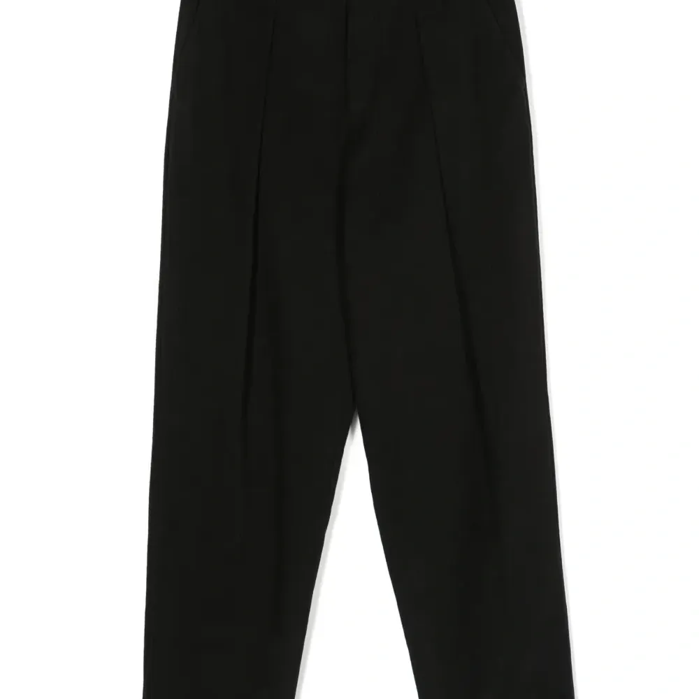 Брюки прямого кроя со складками