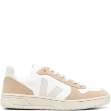 Кроссовки V-10