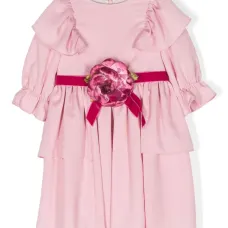 Платье с цветочной аппликацией и оборками