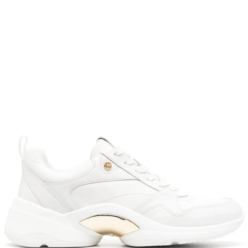 Кроссовки с логотипом