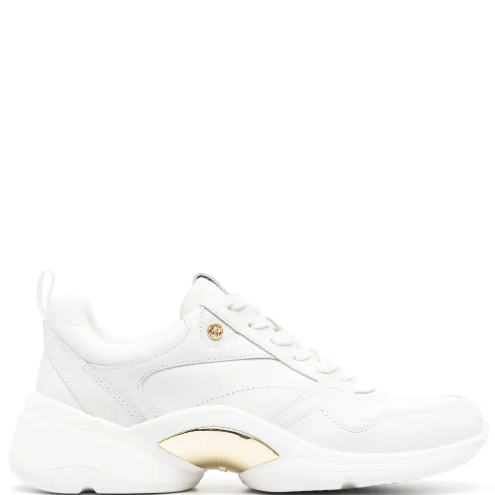 Кроссовки с логотипом