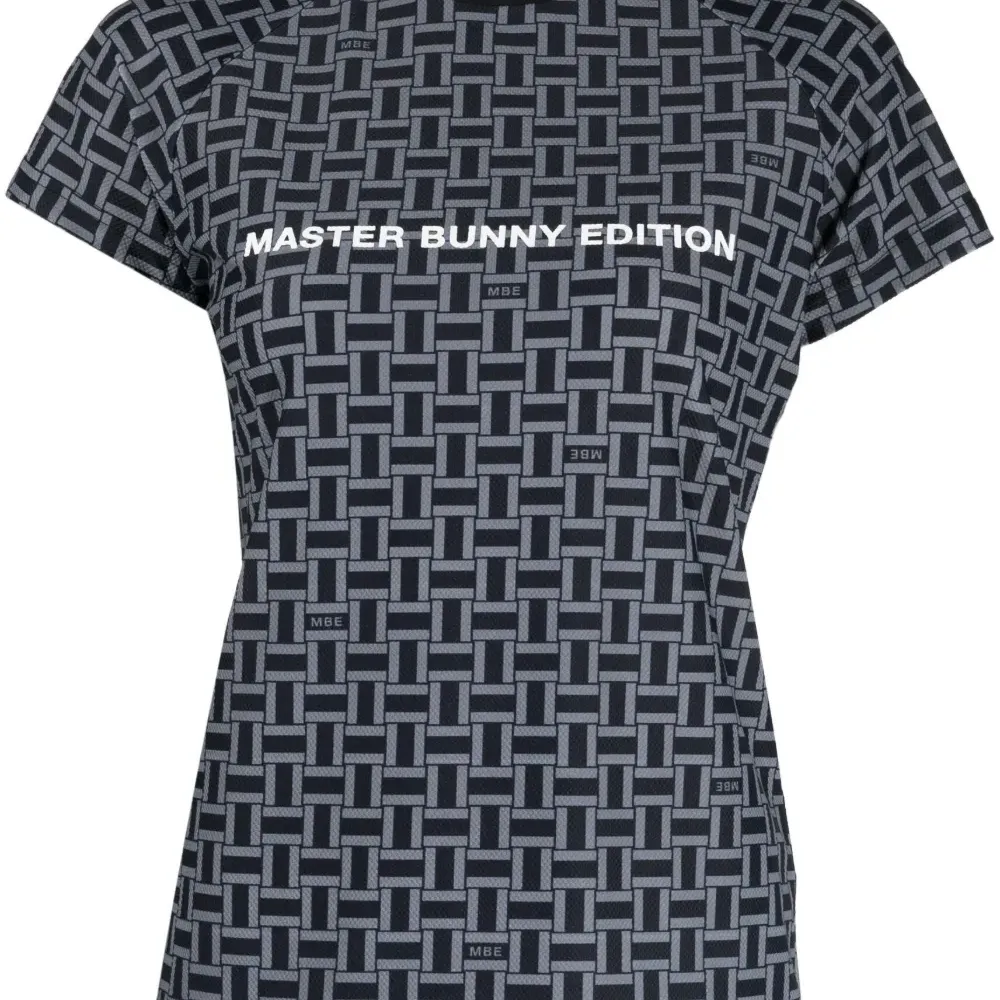 Футболка с логотипом