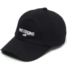 Кепка с логотипом