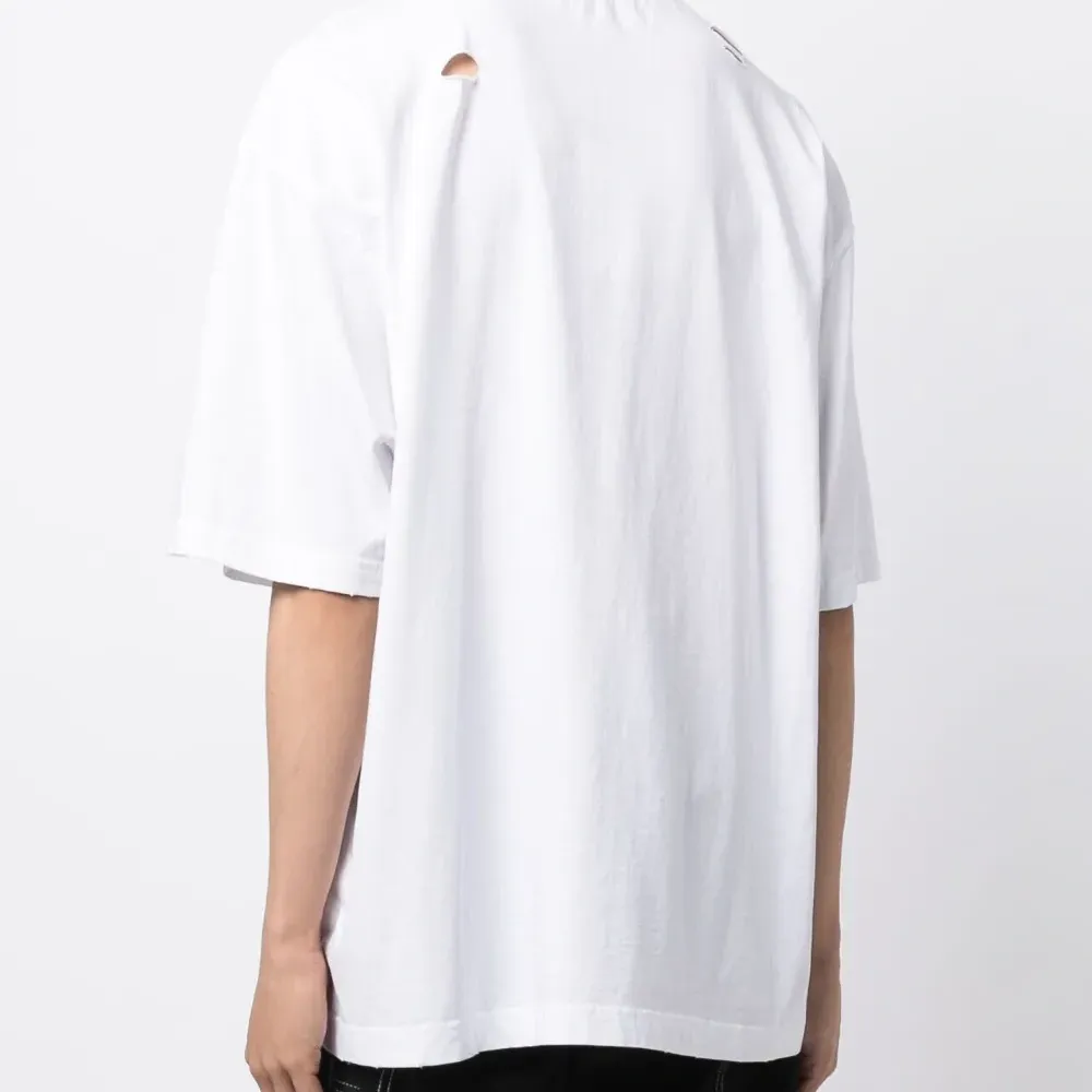 Футболка с логотипом