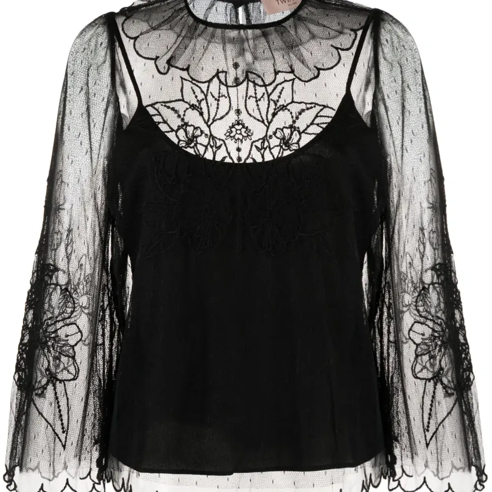 Многослойная блузка